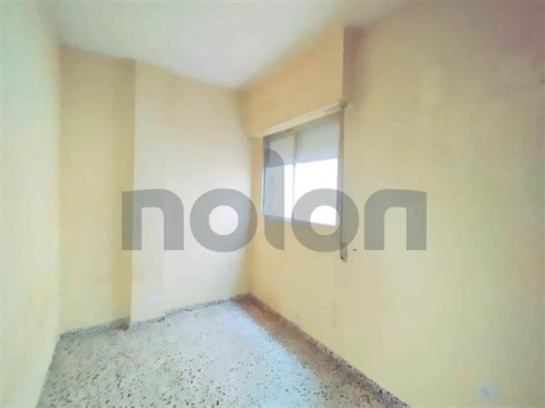 Piso en avenida Juan Carlos I