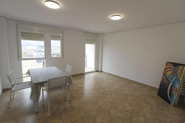 Piso en calle la Granada, 25