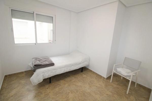 Piso en calle la Granada, 25