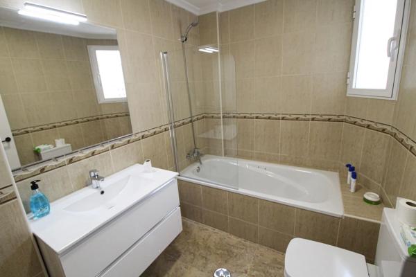 Piso en calle la Granada, 25