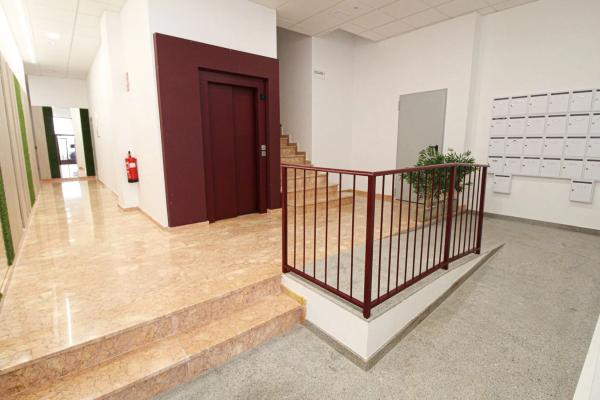 Piso en calle la Granada, 25