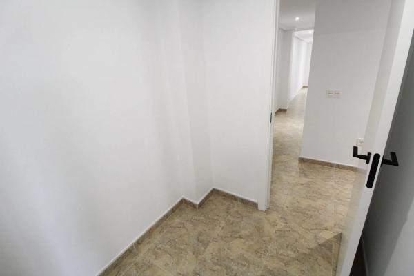 Piso en calle la Granada, 25