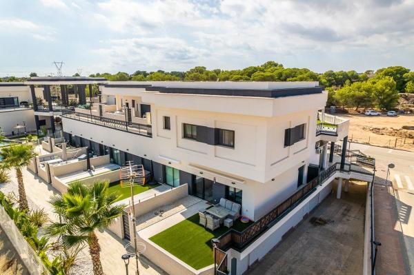 Piso en Av de las Naciones, 79