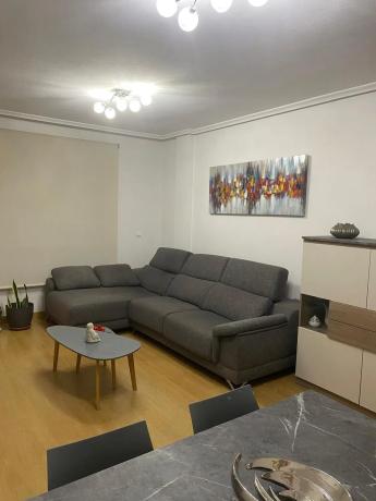 Piso en calle Luis Buñuel, 53