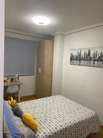 Piso en calle Luis Buñuel, 53