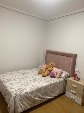 Piso en calle Luis Buñuel, 53