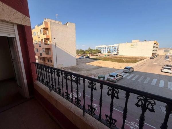 Piso en avenida Estadio Sadrian