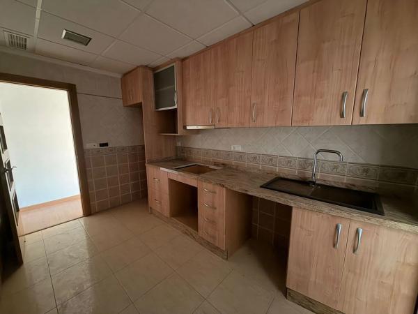 Piso en avenida Estadio Sadrian