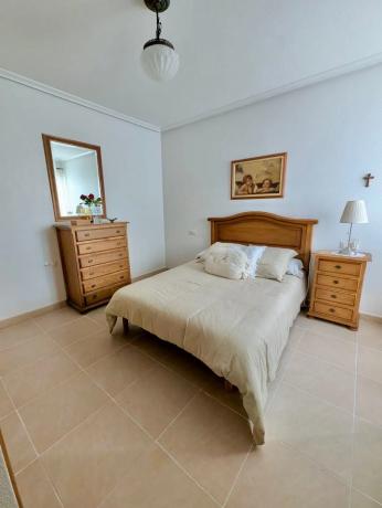 Piso en calle Nuestra Señora de Monserrate, 3