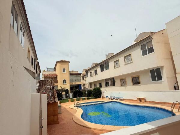 Piso en avenida de las Acacias