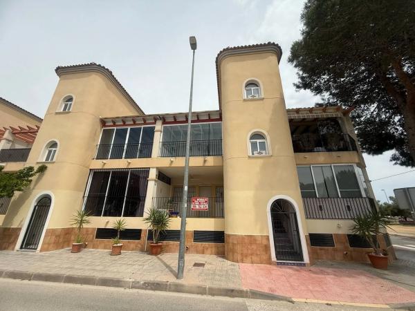 Piso en avenida de las Acacias