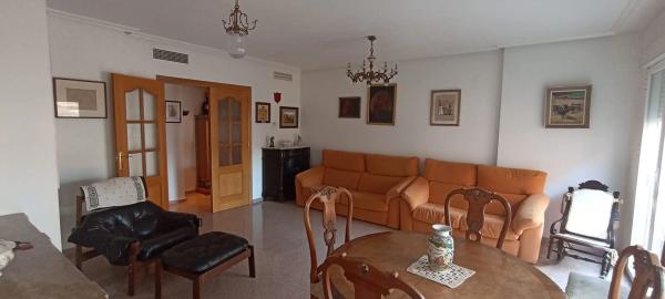 Piso en calle Virgen del Pilar, 11