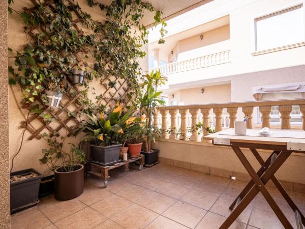 Piso en calle Miguel Hernández, 67 n