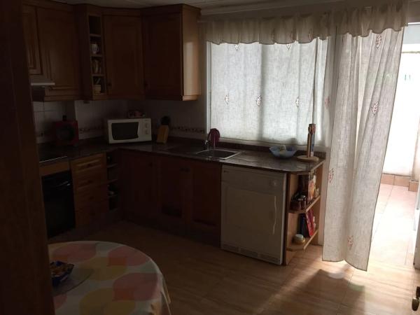 Piso en calle Miguel Hernández, 76