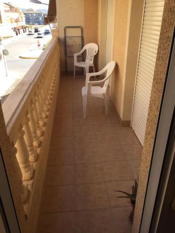 Piso en calle Miguel Hernández, 76