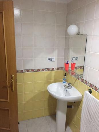 Piso en calle Miguel Hernández, 76