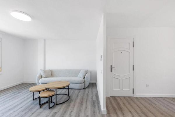 Piso en CL Federico Garcia Lorca, 74