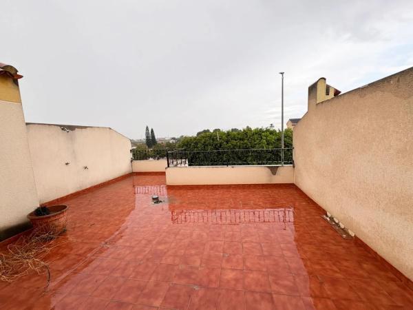 Piso en calle Almoradí