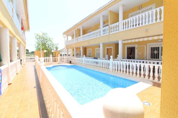 Piso en avenida de Almoradí, 52