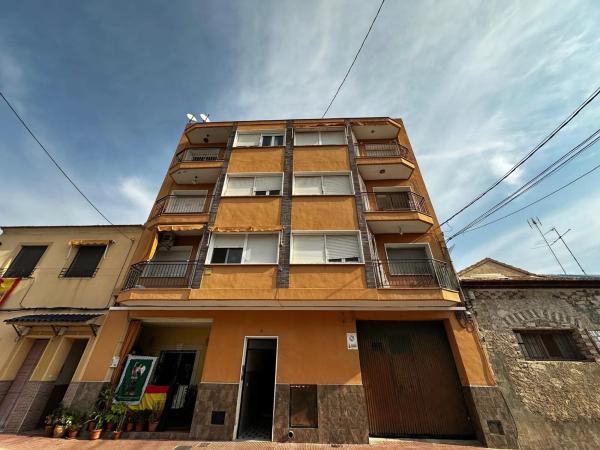 Piso en calle Salvador Cortés, 6