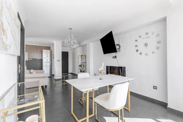 Piso en calle de Valencia, 4