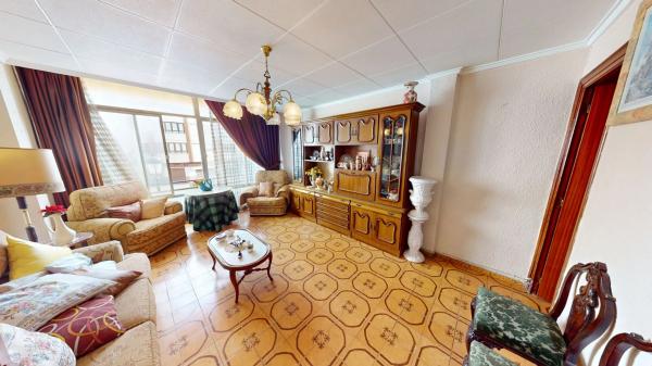 Piso en plaza Cardenal Belluga