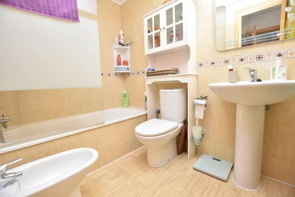 Piso en avenida de la Comunidad Valenciana