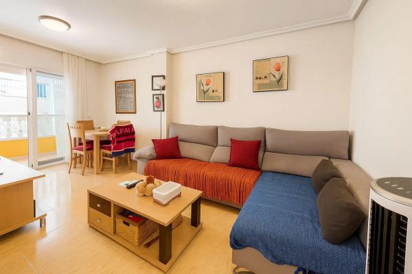 Piso en avenida de la Comunidad Valenciana