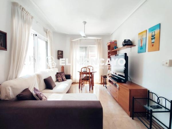 Ático en avenida Reina Sofia