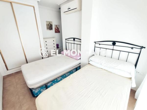 Ático en avenida Reina Sofia