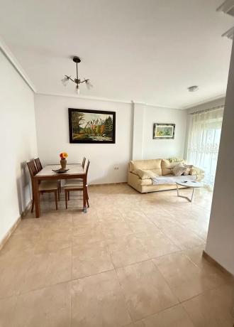 Piso en avenida de la Comunidad Valenciana, 3