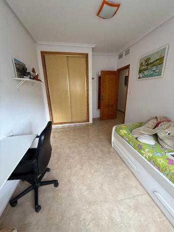 Piso en avenida de la Comunidad Valenciana, 3