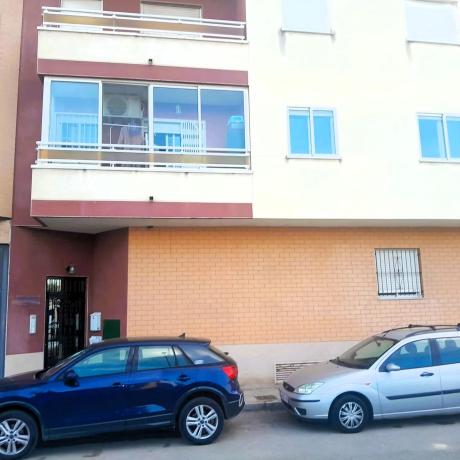 Piso en calle Pedro García Roca, 5