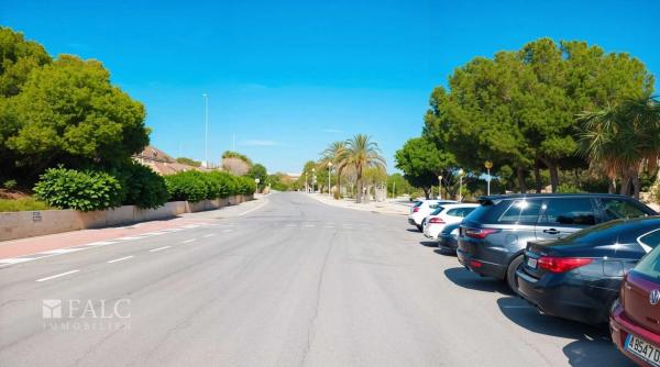 Piso en Urbanizaciones