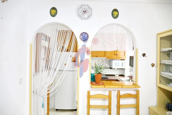 Estudio en calle Pintor Antonio López, 4