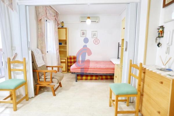 Estudio en calle Pintor Antonio López, 4