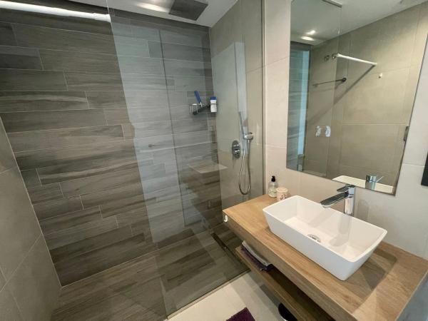 Piso en calle el Salat, 6