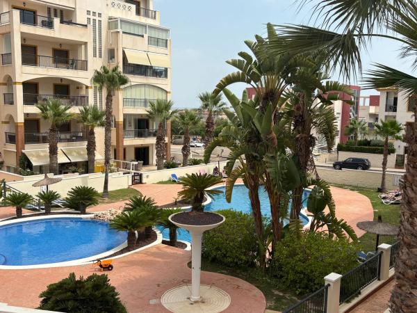 Piso en calle Carcaixent, 16