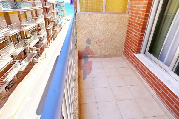 Piso en calle General Prim, 9