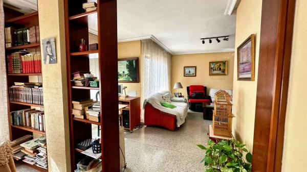 Ático en avenida del País Valencià