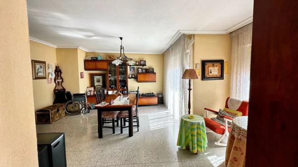 Ático en avenida del País Valencià