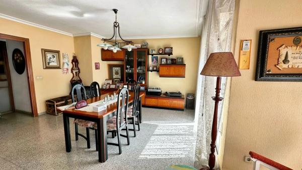 Ático en avenida del País Valencià