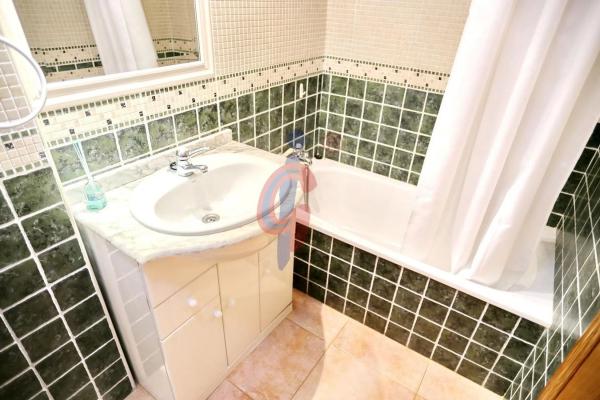 Piso en avenida de Cervantes, 90