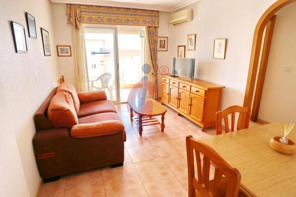 Piso en avenida de Cervantes, 90