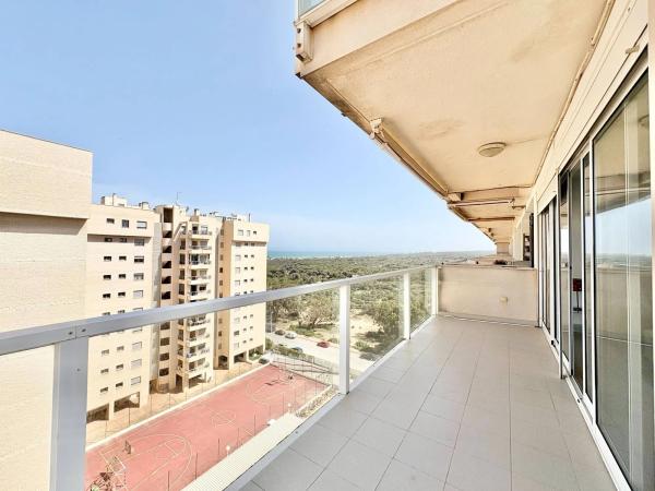 Dúplex en calle Basilio Paredes