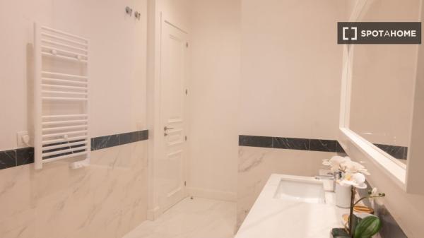 Apartamento de 3 dormitorios en alquiler en Ibiza, Madrid