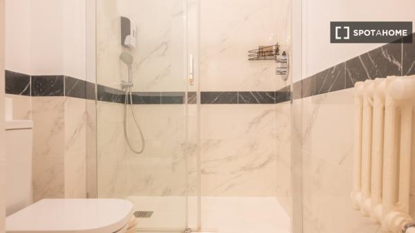 Apartamento de 3 dormitorios en alquiler en Ibiza, Madrid