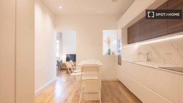 Apartamento de 3 dormitorios en alquiler en Ibiza, Madrid