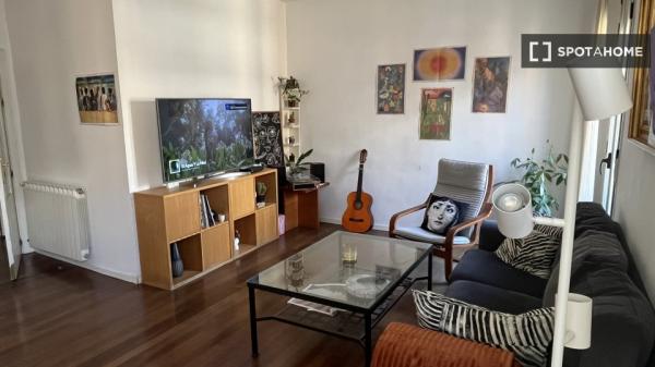 Zimmer in einer Wohngemeinschaft in Madrid