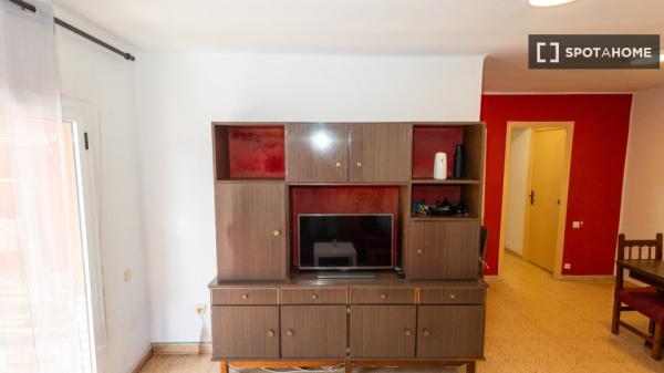 Habitación en piso compartido de 4 habitaciones en alquiler en Ciutat Jardí
